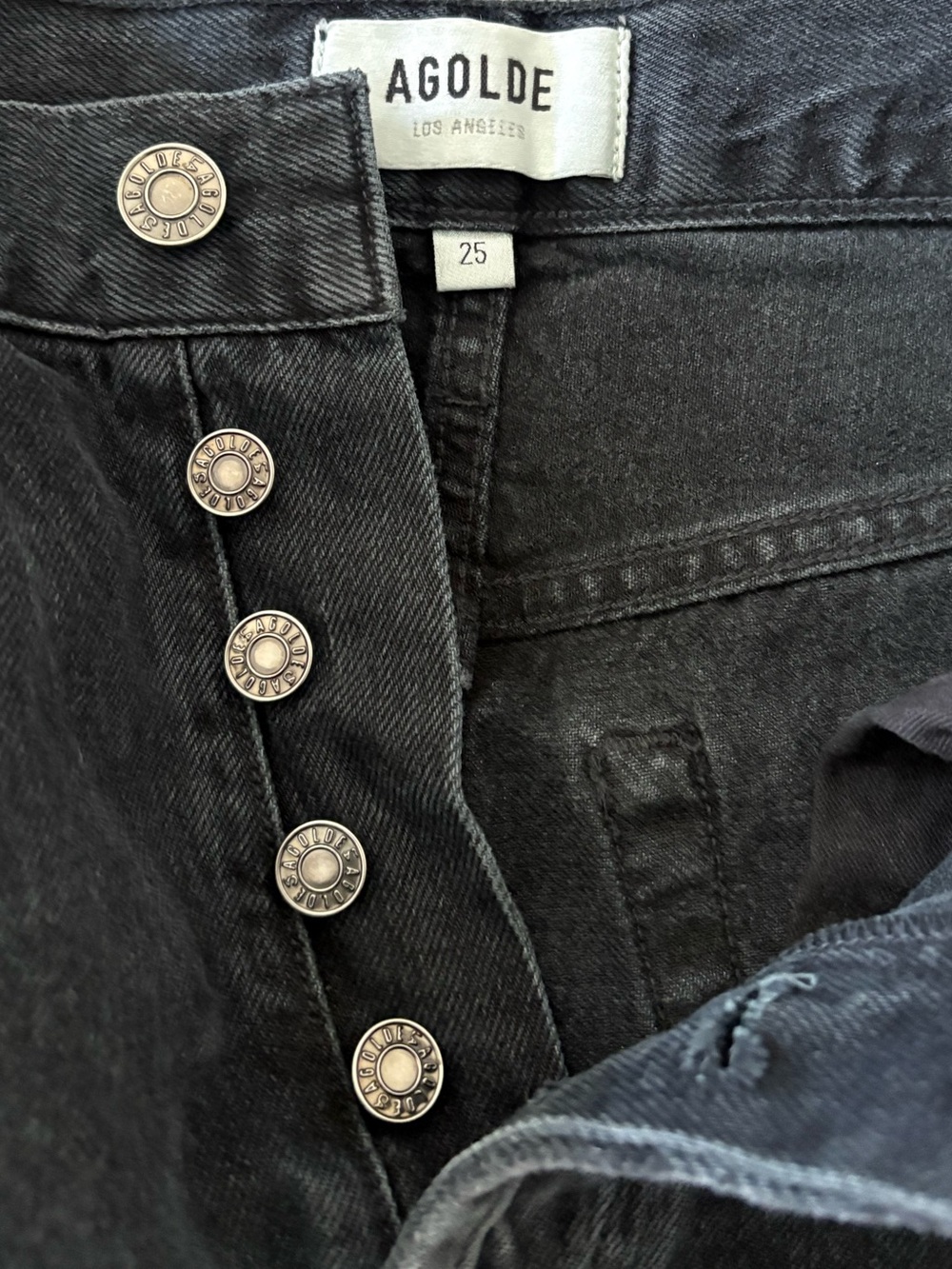 Agolde Riley High-Waisted Denim Shorts - Picture 4 of 7
